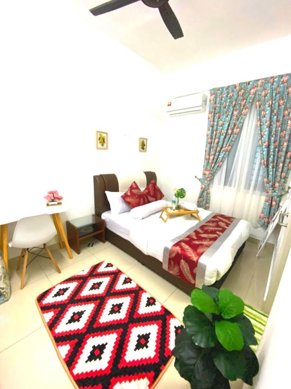 Desaru 16Pax Family With Private Mini Pool & Jacuzzi Villa Kota Tinggi Bagian luar foto