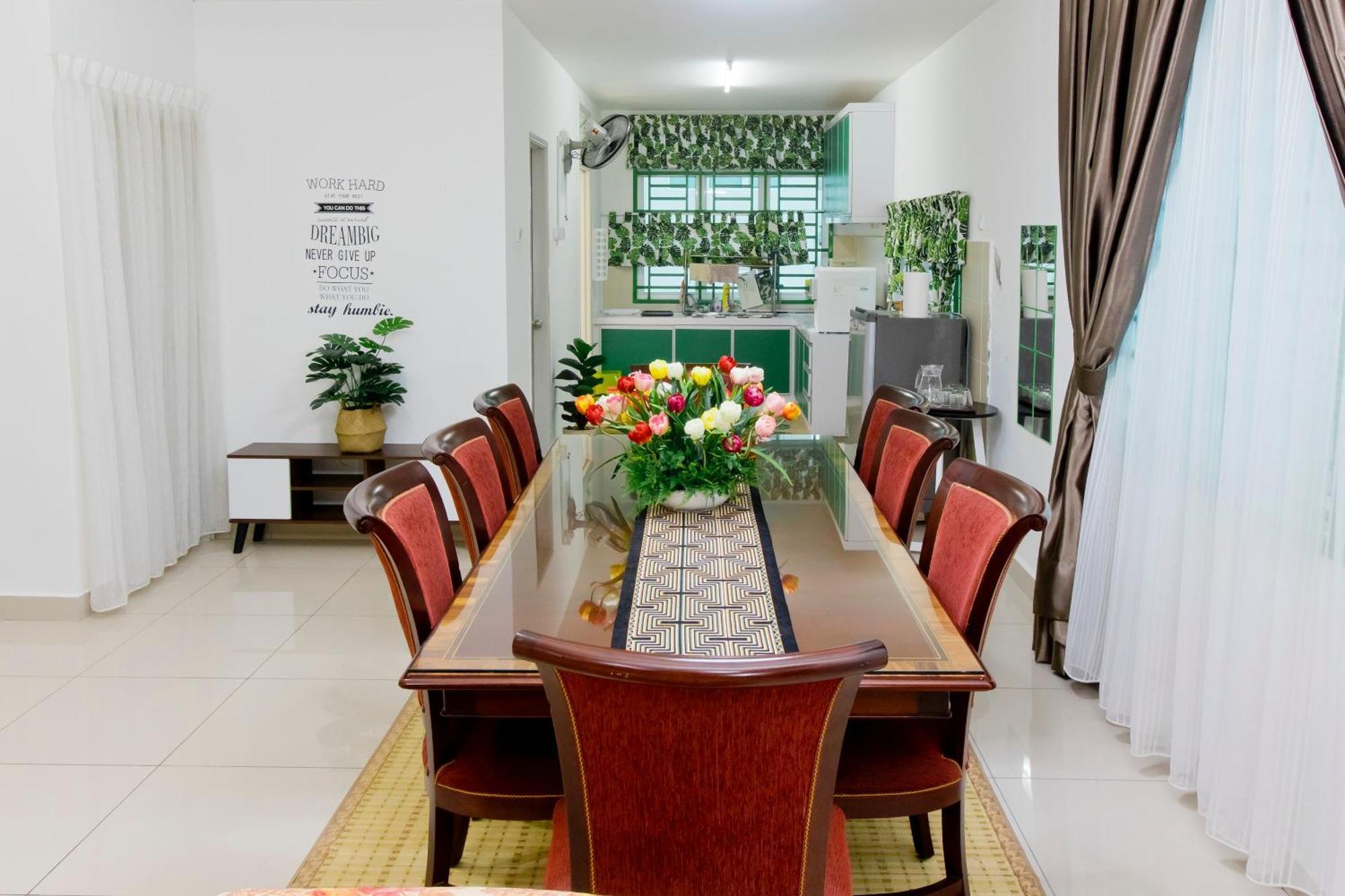 Desaru 16Pax Family With Private Mini Pool & Jacuzzi Villa Kota Tinggi Bagian luar foto
